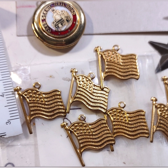 Americana Patriotic DIY Craft Lot - Picture 12 of 12